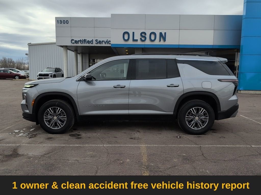 2025 Chevrolet Traverse LT