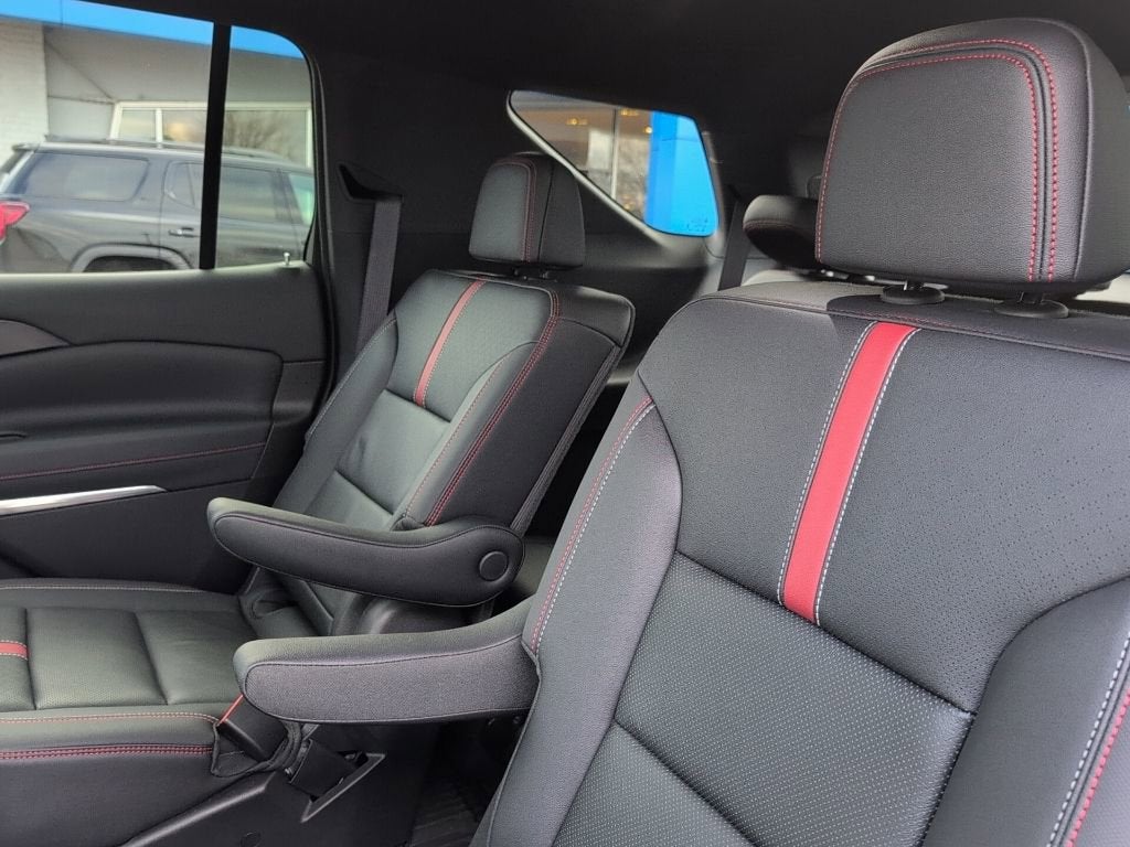 2025 Chevrolet Traverse RS