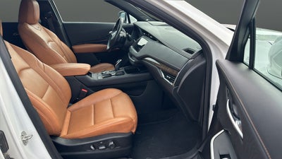 2023 Cadillac XT4 AWD Premium Luxury