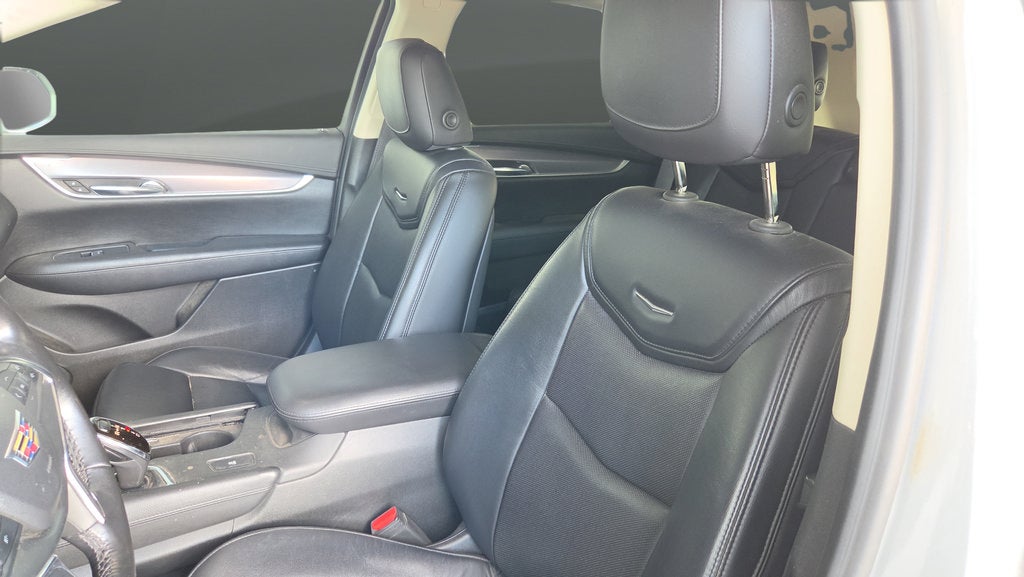 2017 Cadillac XT5 Luxury FWD
