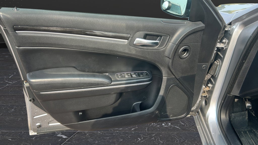 2015 Chrysler 300 Limited