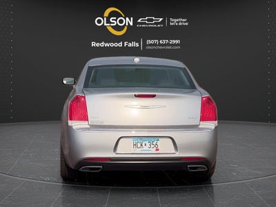 2015 Chrysler 300 Limited