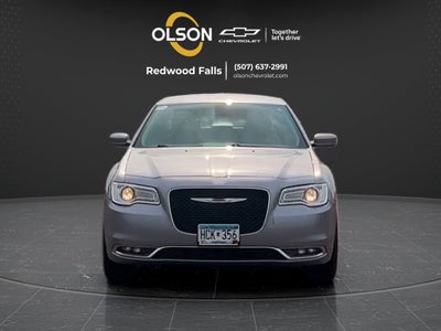 2015 Chrysler 300 Limited