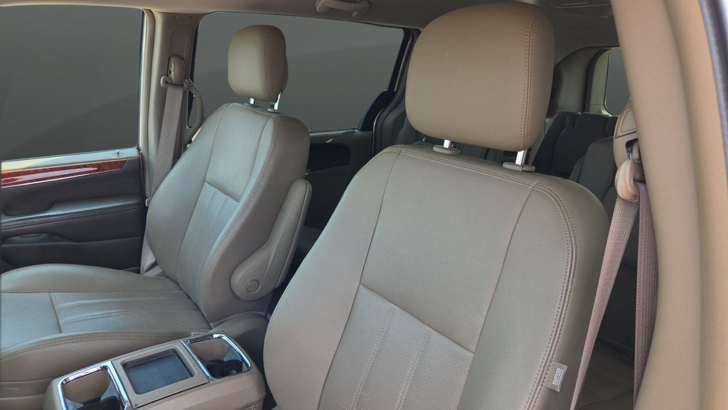 2012 Chrysler Town & Country Touring-L
