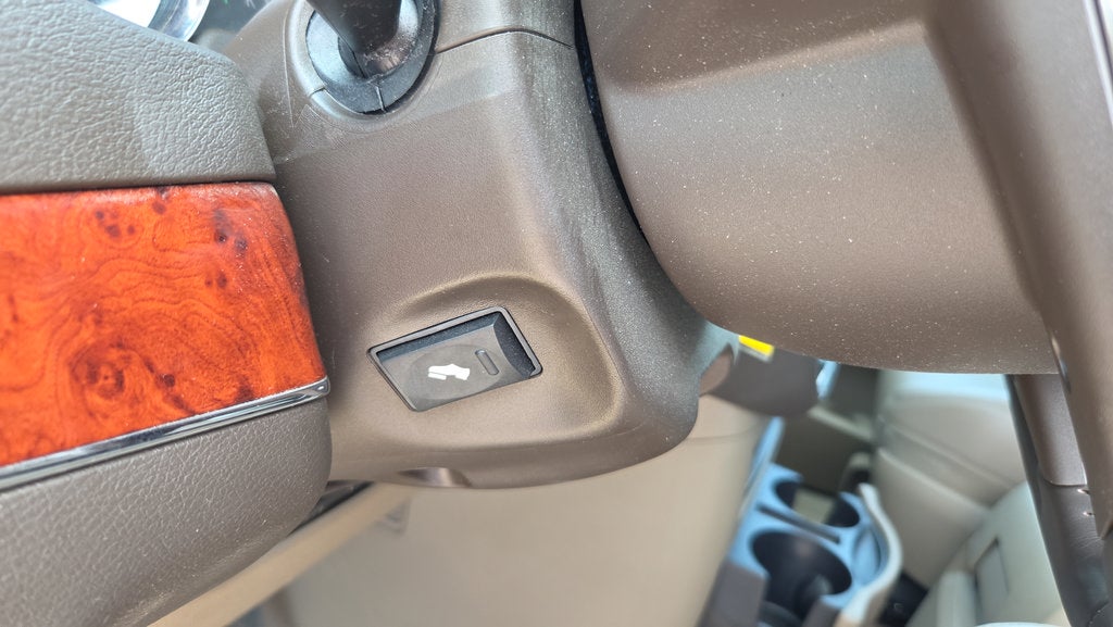 2012 Chrysler Town & Country Touring-L