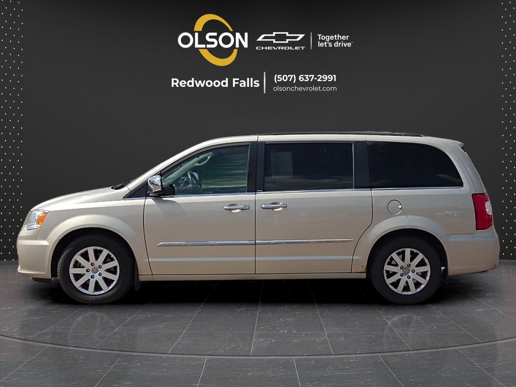 2012 Chrysler Town & Country Touring-L