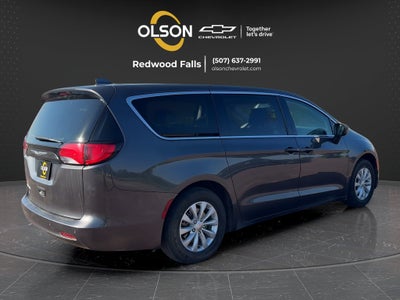 2017 Chrysler Pacifica Touring