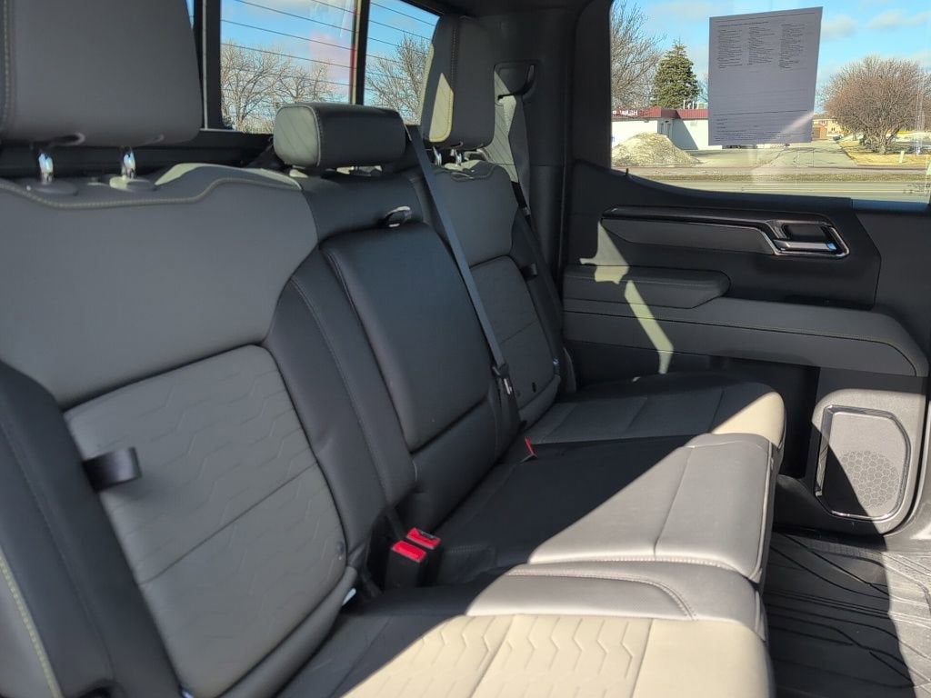 2025 Chevrolet Silverado 1500 ZR2