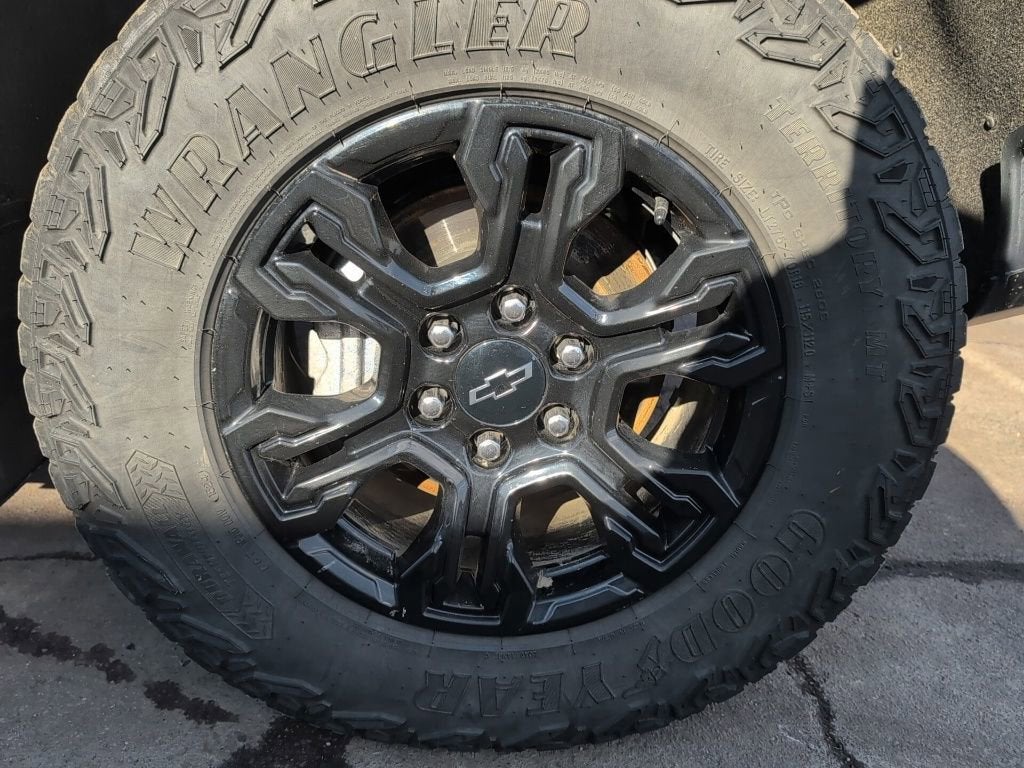 2025 Chevrolet Silverado 1500 ZR2