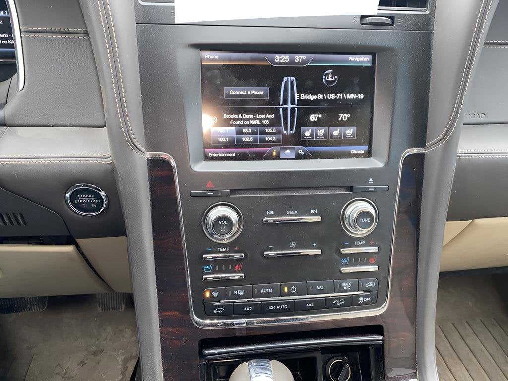 2015 Lincoln Navigator L 4WD 4dr