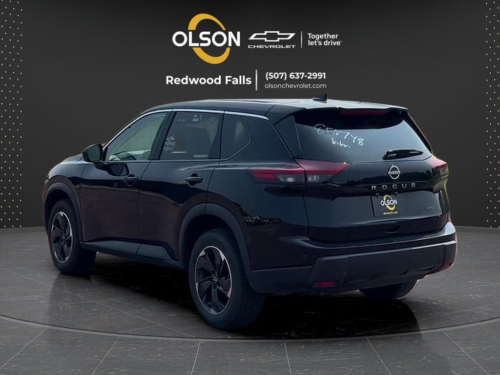 2025 Nissan Rogue SV
