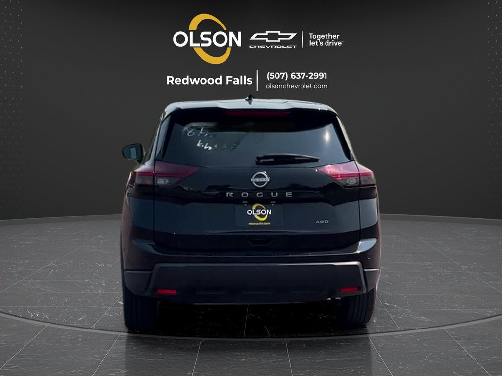 2025 Nissan Rogue SV
