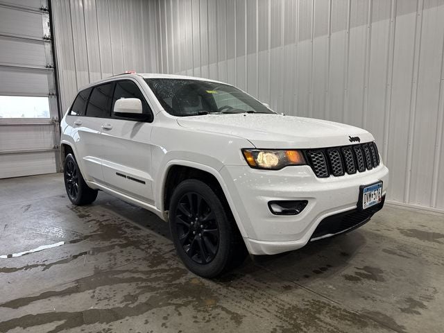 Used 2019 Jeep Grand Cherokee Altitude with VIN 1C4RJFAG7KC692889 for sale in Glenwood, Minnesota