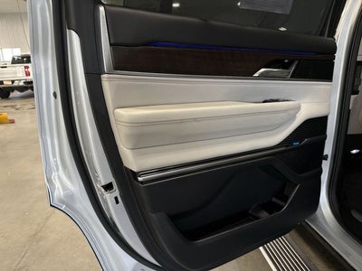 2023 Jeep Grand Wagoneer Series II