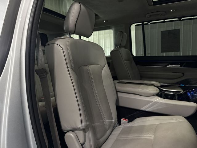 2023 Jeep Grand Wagoneer Series II
