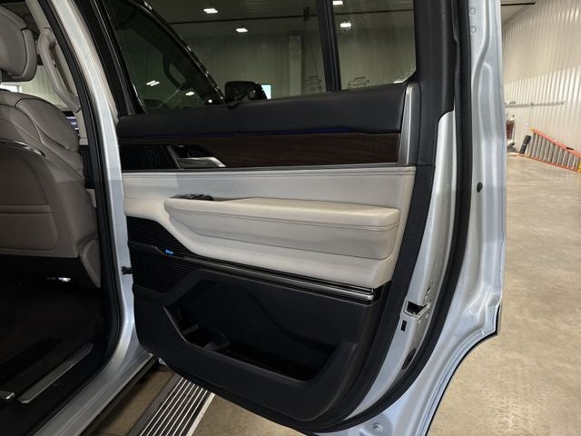 2023 Jeep Grand Wagoneer Series II