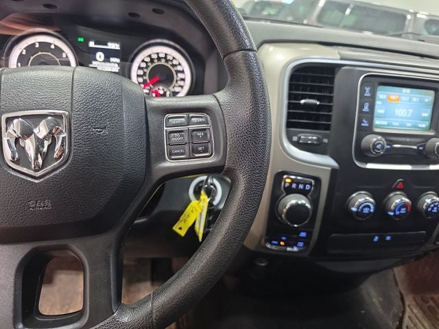 2016 RAM 1500 SLT