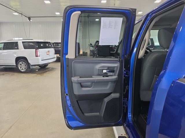 2016 RAM 1500 SLT