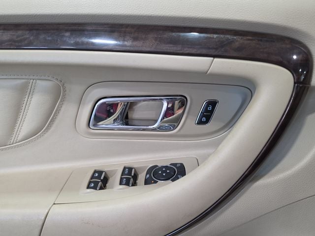 2015 Ford Taurus Limited