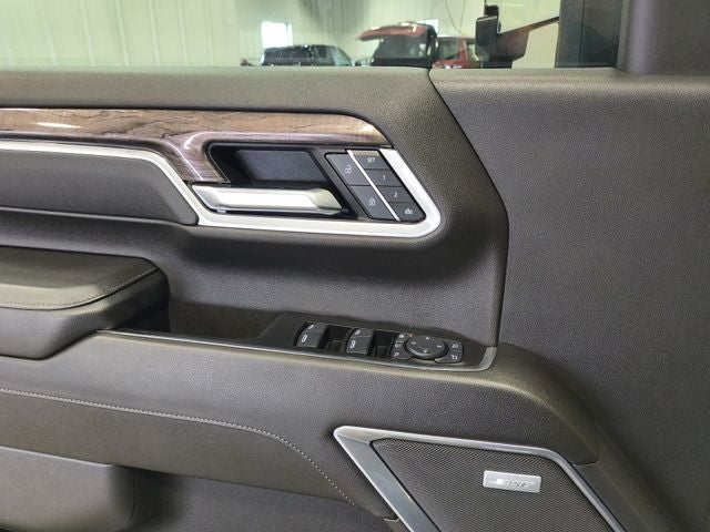 2025 Chevrolet Silverado 3500HD LTZ