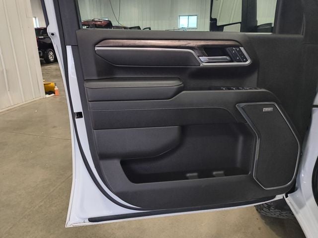 2025 Chevrolet Silverado 3500HD LTZ