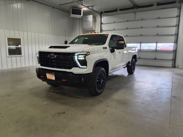 2025 Chevrolet Silverado 3500HD LTZ
