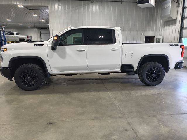 2025 Chevrolet Silverado 3500HD LTZ