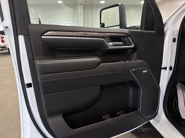 2026 Chevrolet Silverado 3500HD LTZ Trail Boss