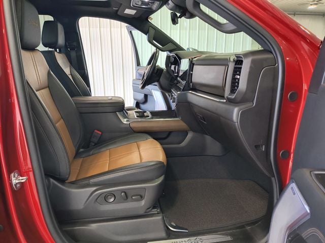 2025 Chevrolet Silverado 3500HD High Country