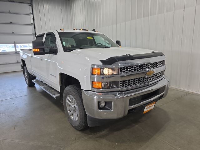 Used 2019 Chevrolet Silverado 3500HD LT with VIN 1GC4KWCG2KF195655 for sale in Glenwood, Minnesota