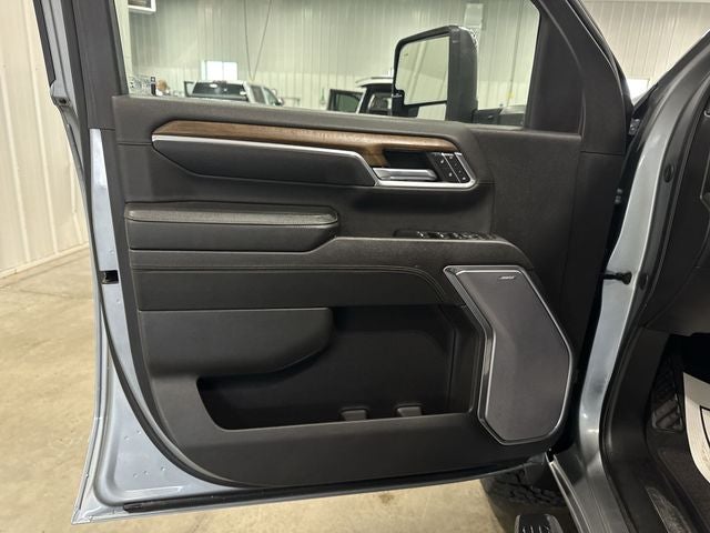 2024 Chevrolet Silverado 3500HD High Country