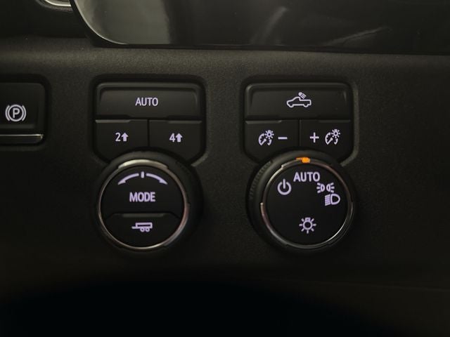 2024 Chevrolet Silverado 1500 LT LT1