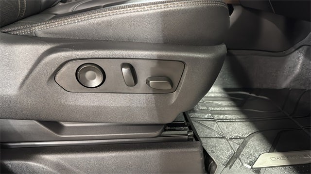 2023 Chevrolet Silverado 1500 High Country Premium