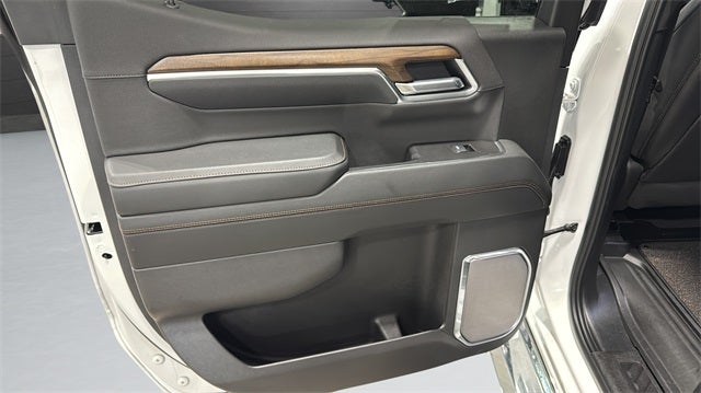 2025 Chevrolet Silverado 1500 High Country W/ Tech