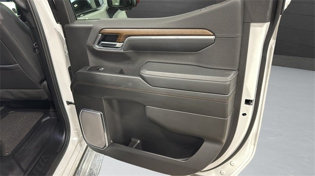 2025 Chevrolet Silverado 1500 High Country W/ Tech