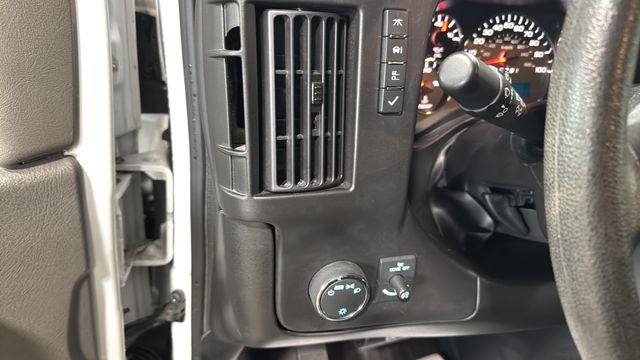2024 Chevrolet Express 2500 Work Van Cargo