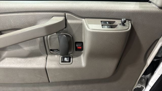 2024 Chevrolet Express 2500 Work Van Cargo