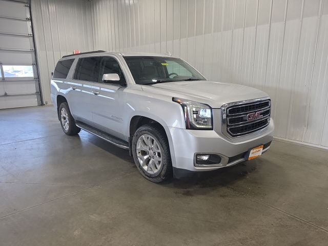 Used 2016 GMC Yukon XL SLT with VIN 1GKS2GKC3GR195363 for sale in Glenwood, Minnesota