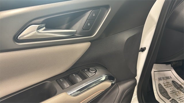 2025 Chevrolet Traverse LT 2LT