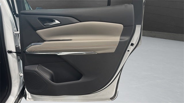 2025 Chevrolet Traverse LT 2LT