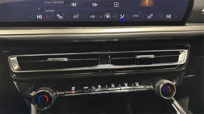 2025 Chevrolet Traverse LT 2LT