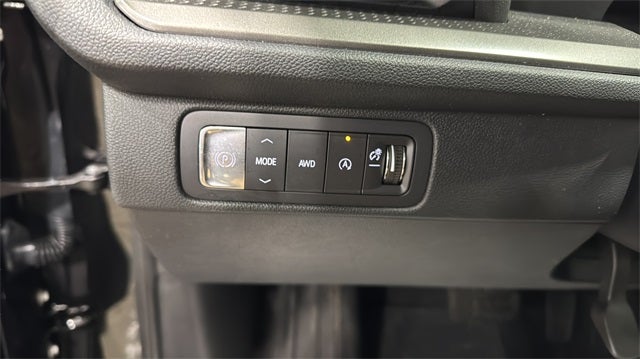 2025 Chevrolet Traverse LT 2LT