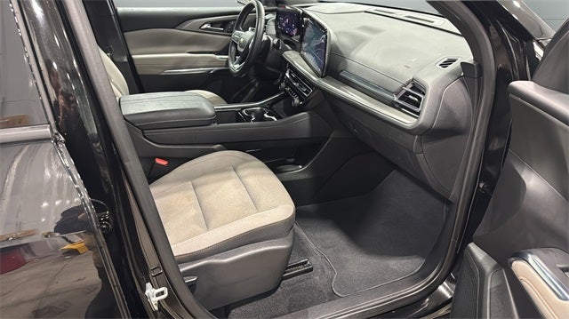 2025 Chevrolet Traverse LT 2LT