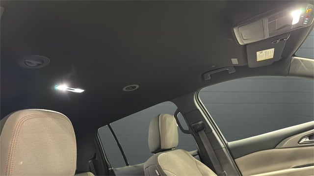 2025 Chevrolet Traverse LT 2LT