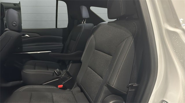 2025 Chevrolet Traverse LT 2LT