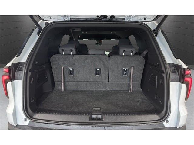 2025 Chevrolet Traverse LT 2LT