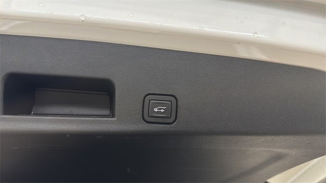 2025 Chevrolet Traverse LT 2LT