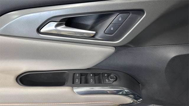 2025 Chevrolet Traverse LT 2LT