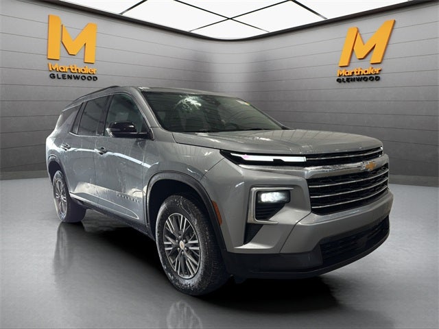2025 Chevrolet Traverse LT 2LT