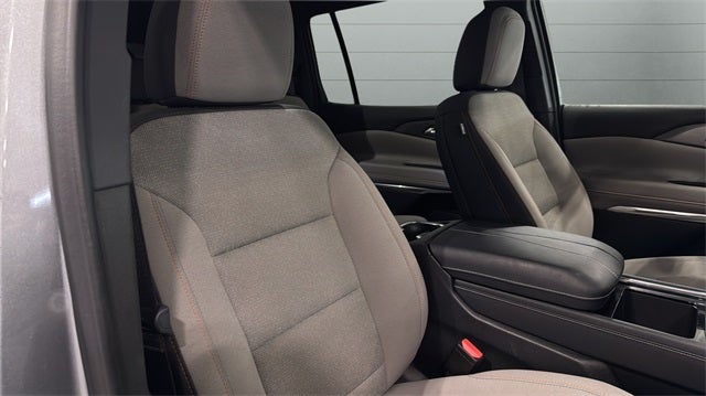 2025 Chevrolet Traverse LT 2LT